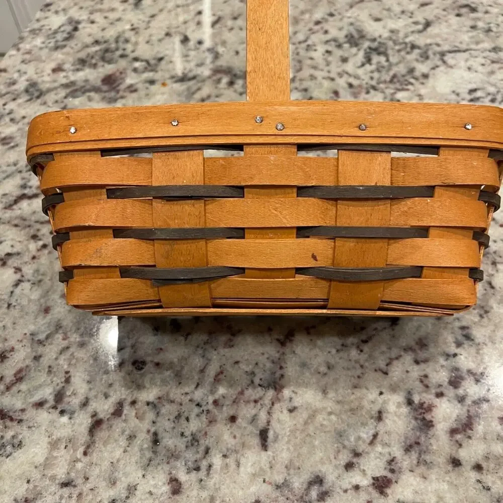 Vintage 1996 Basket Handwoven 10